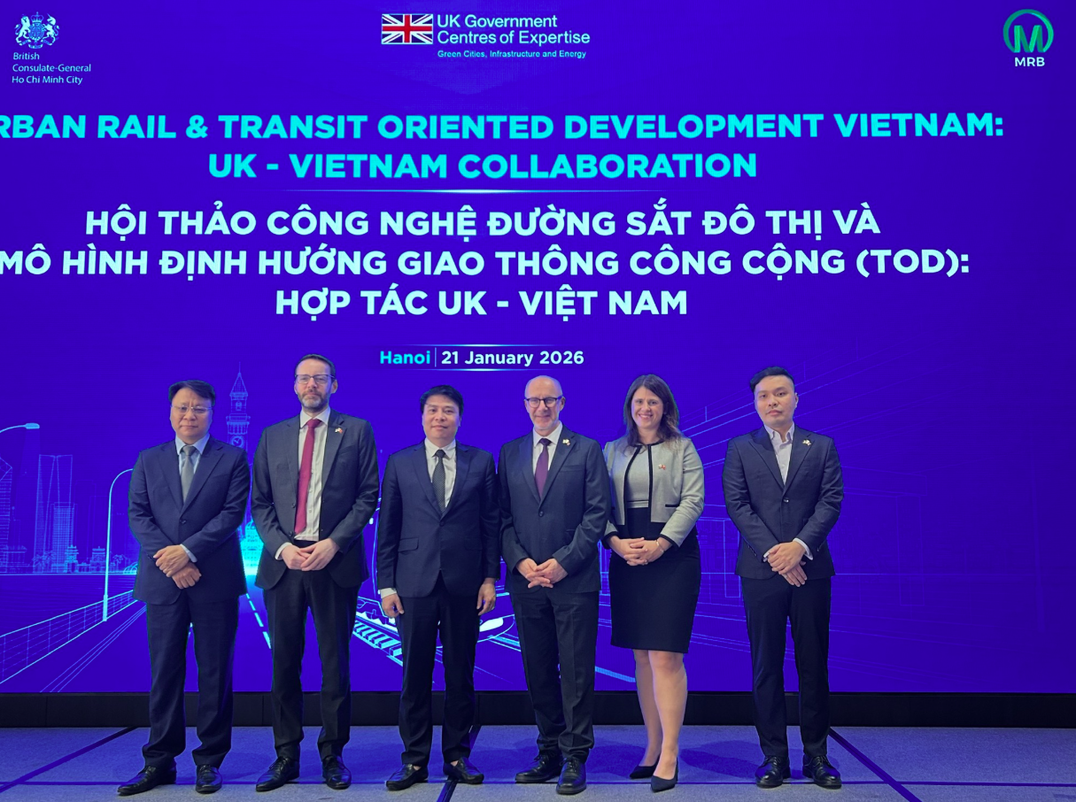 Việt Nam - Anh thúc đẩy hợp tác trong lĩnh vực đường sắt đô thị Hà Nội